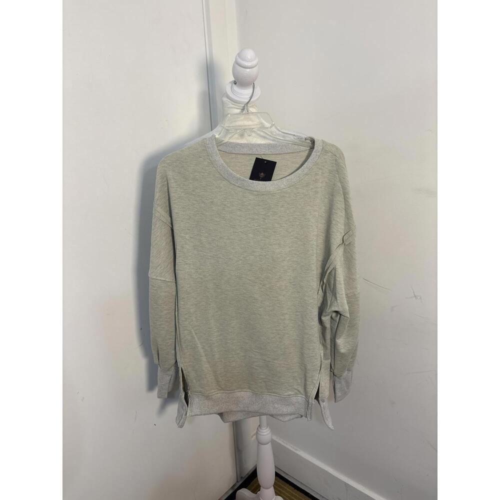 Velvet vault Light Gray Crewneck Sweatshirt with Side Slits XL‎